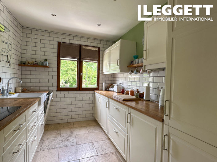 Image No.4-Maison de 5 chambres à vendre à Saint-Sulpice-de-Cognac