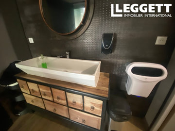 ahr0chm6ly9jzg4uagvzdglhlmltbw8vaw1hz2uvvevom