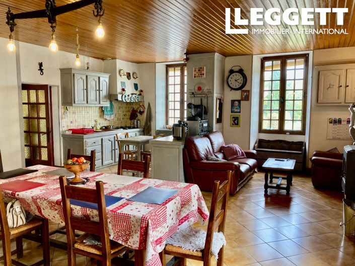 Image No.5-3 Bed House for sale