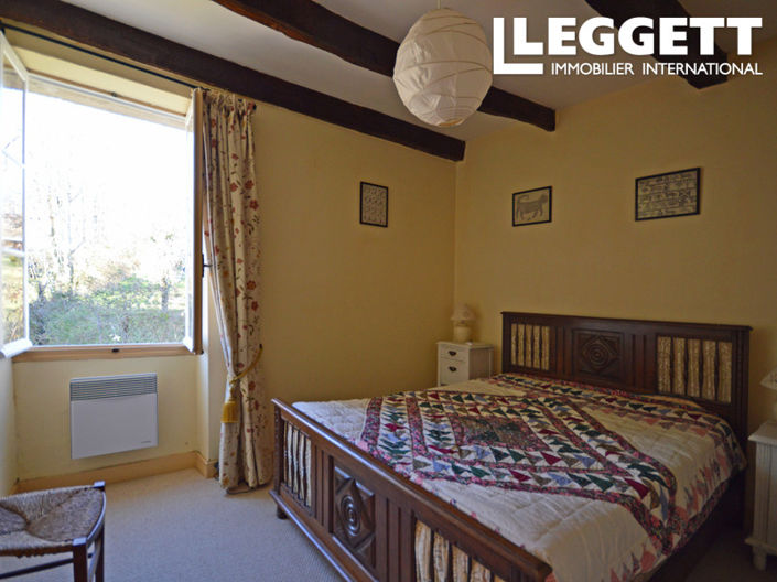 Image No.10-4 Bed House for sale