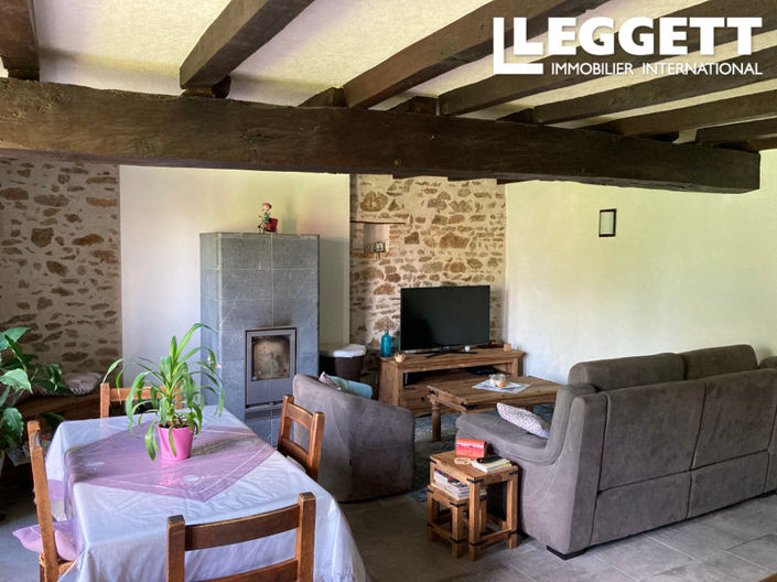 Image No.2-4 Bed House for sale