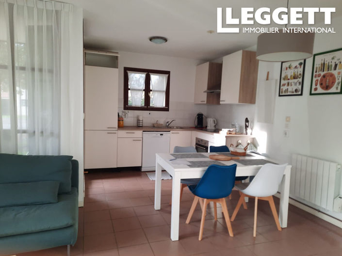 Image No.4-Maison de 2 chambres à vendre à Salles