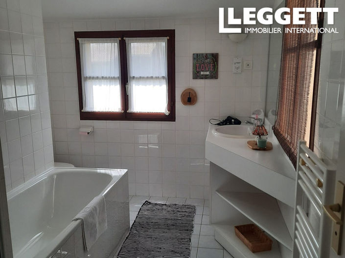 Image No.7-Maison de 2 chambres à vendre à Salles