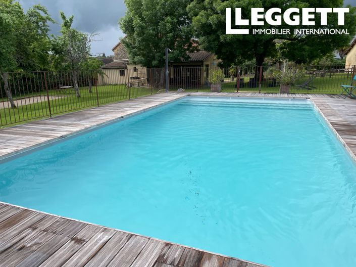 Image No.10-6 Bed House for sale