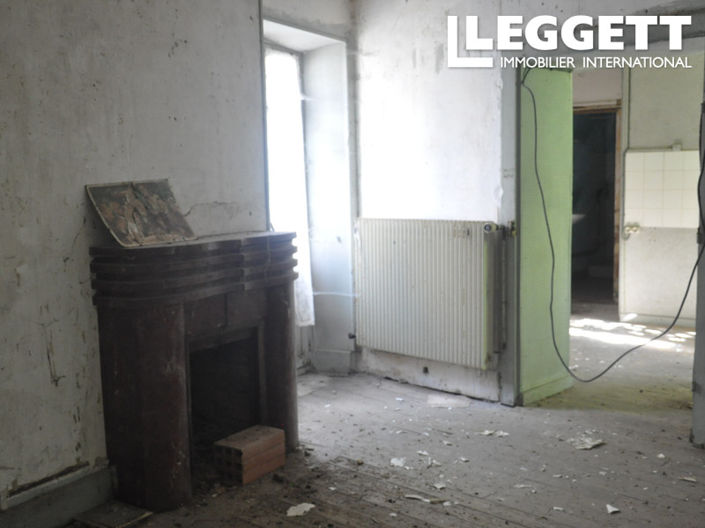 Image No.8-5 Bed House for sale