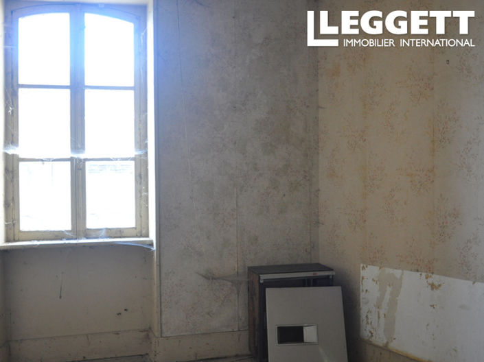 Image No.9-5 Bed House for sale