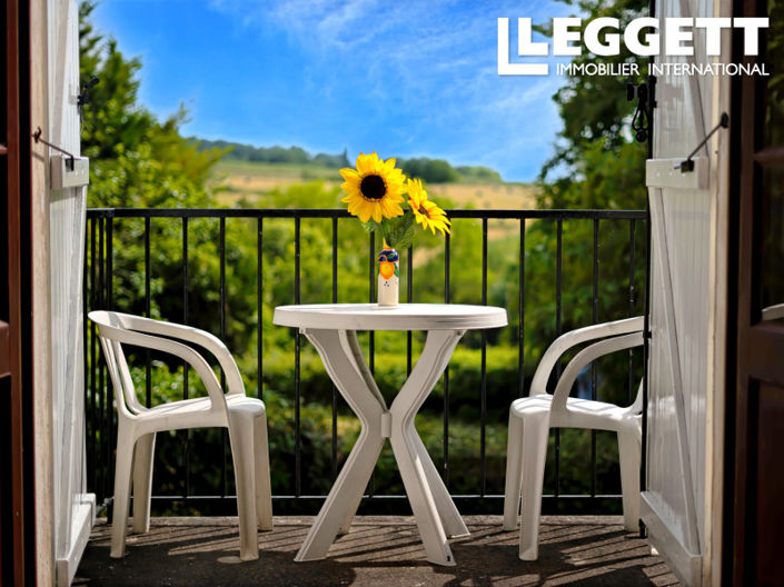 Image No.8-5 Bed House for sale