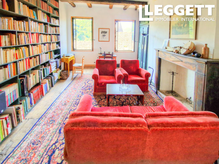 Image No.2-4 Bed House for sale