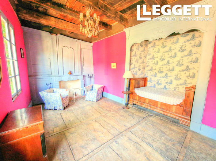 Image No.6-4 Bed House for sale