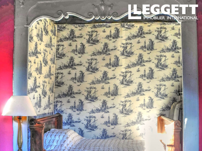 Image No.7-4 Bed House for sale