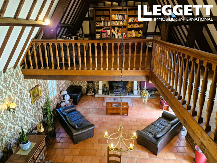 Image No.2-4 Bed House for sale