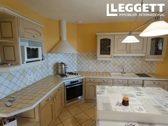 Image No.8-3 Bed House for sale