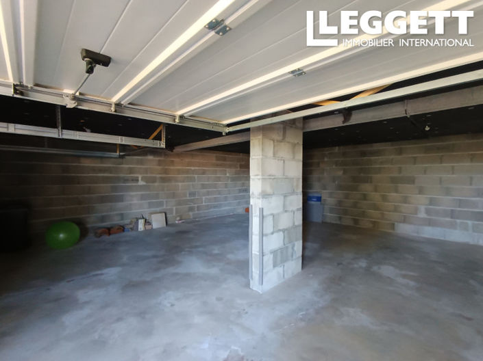 Image No.9-3 Bed House for sale