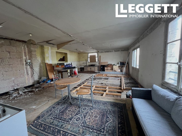 Image No.9-3 Bed House for sale