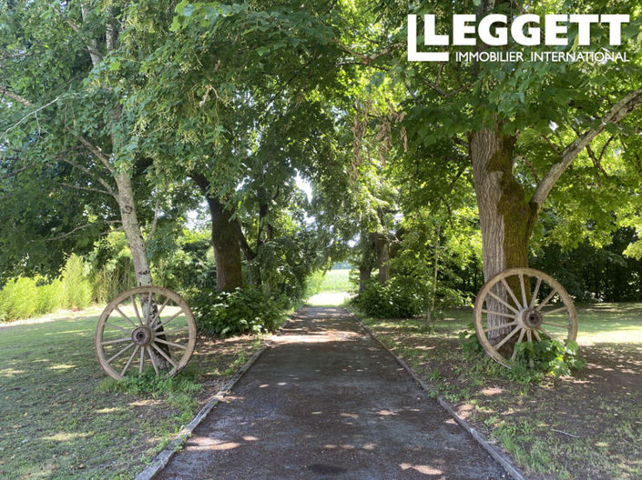 Image No.3-7 Bed Chateaux for sale