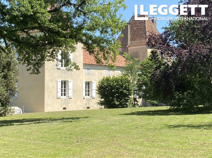 Image No.6-Châteaux de 7 chambres à vendre à Trémons