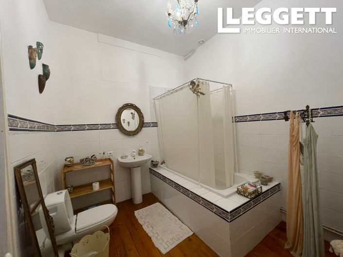 Image No.9-4 Bed House for sale