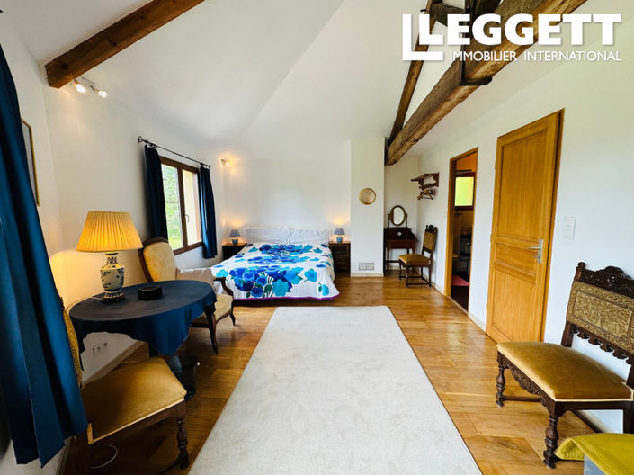 Image No.10-4 Bed House for sale