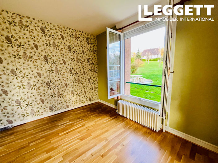 Image No.7-7 Bed House for sale