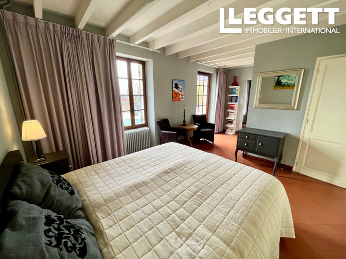 Image No.7-4 Bed House for sale