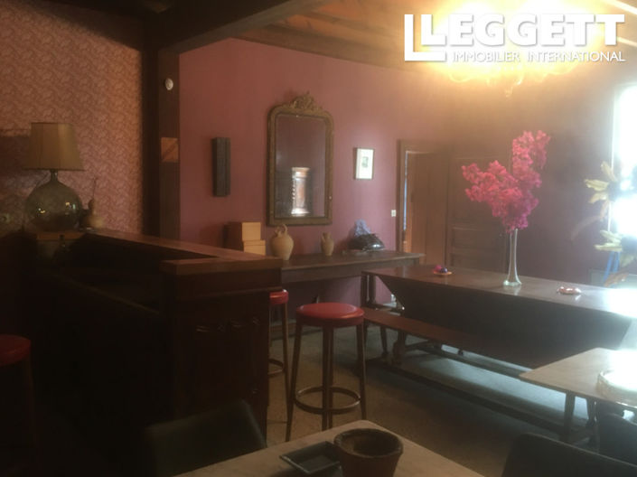 Image No.7-5 Bed House for sale