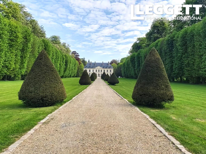 Image No.1-13 Bed Chateaux for sale