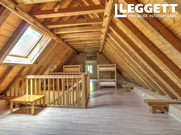 Image No.9-4 Bed House for sale