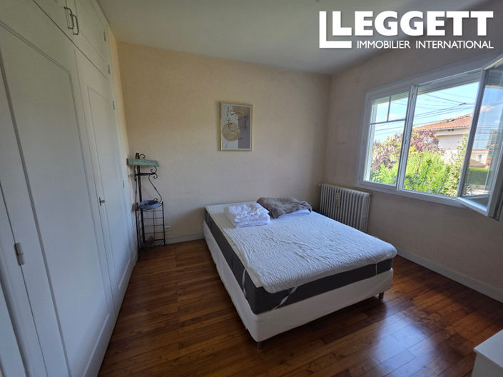 Image No.7-3 Bed House for sale