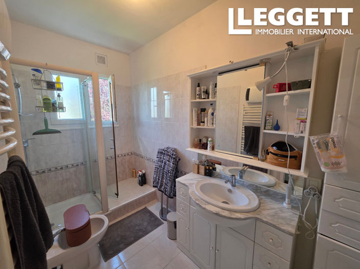 Image No.9-3 Bed House for sale