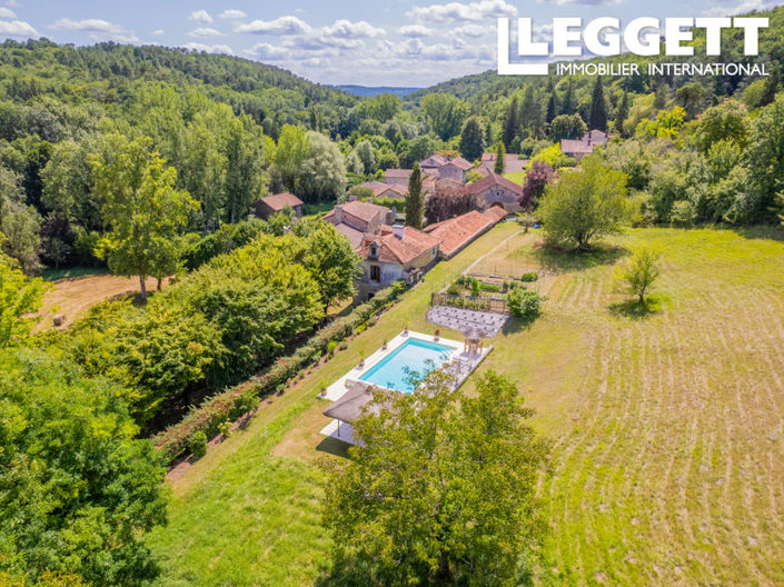 Image No.8-9 Bed House for sale