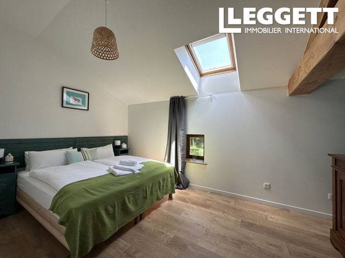 Image No.10-7 Bed House for sale