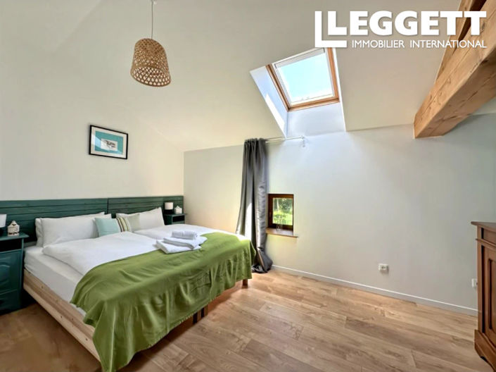 Image No.10-7 Bed House for sale