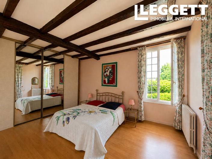 Image No.7-4 Bed House for sale