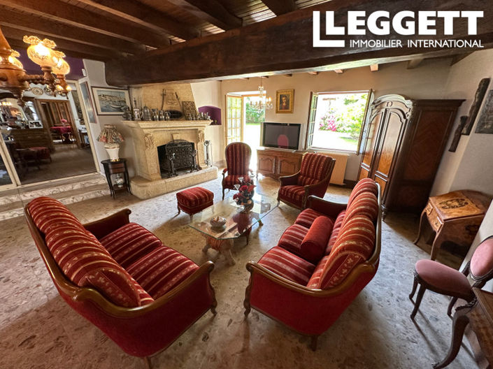 Image No.6-Commercial de 4 chambres à vendre à Charente