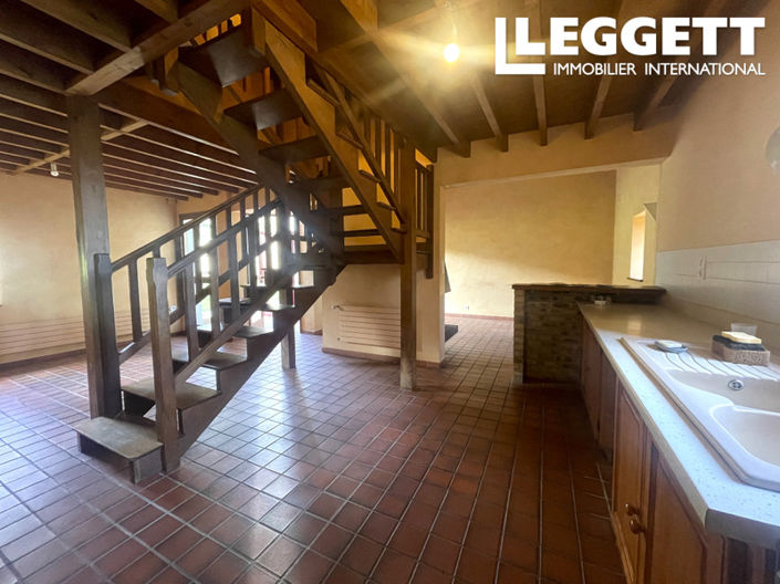 Image No.6-5 Bed House for sale