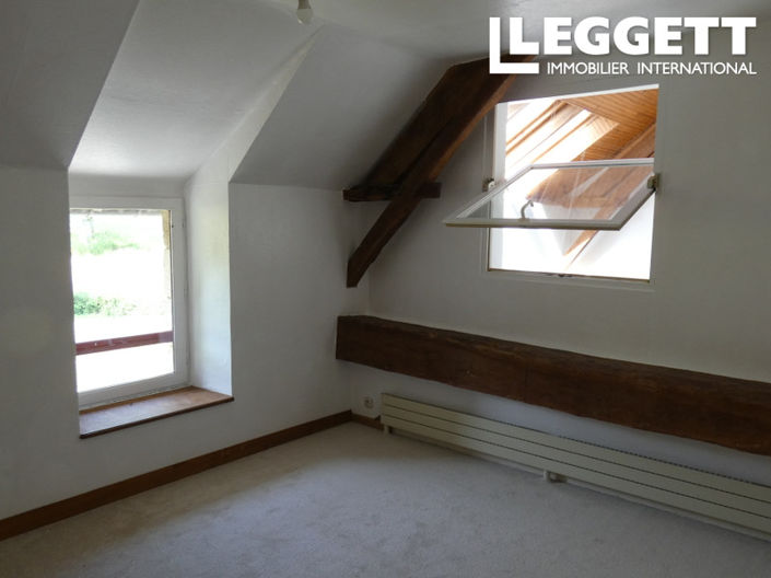 Image No.8-5 Bed House for sale