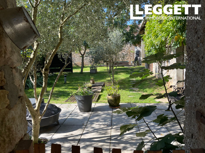 Image No.8-3 Bed House for sale