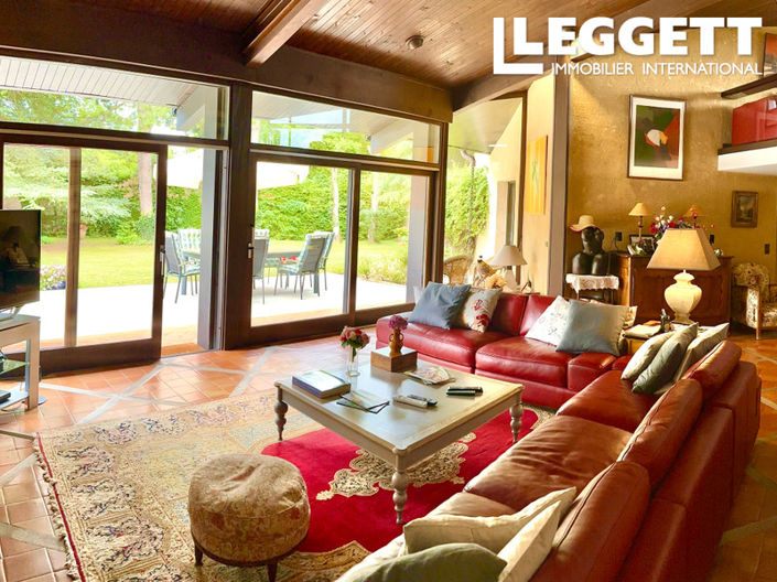 Image No.4-5 Bed House for sale