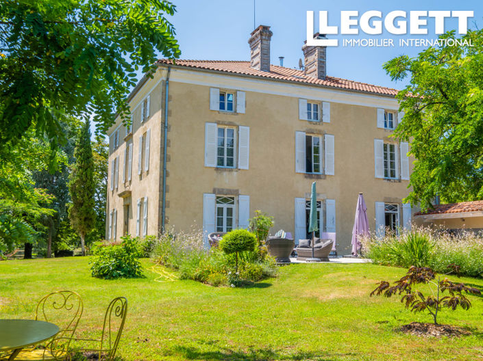 Image No.1-Châteaux de 9 chambres à vendre à Landes