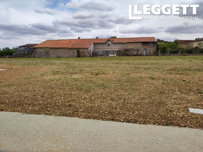 Image No.4-Terre à vendre à Fontclaireau