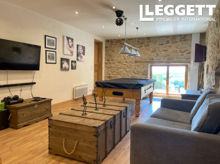 Image No.8-4 Bed House for sale