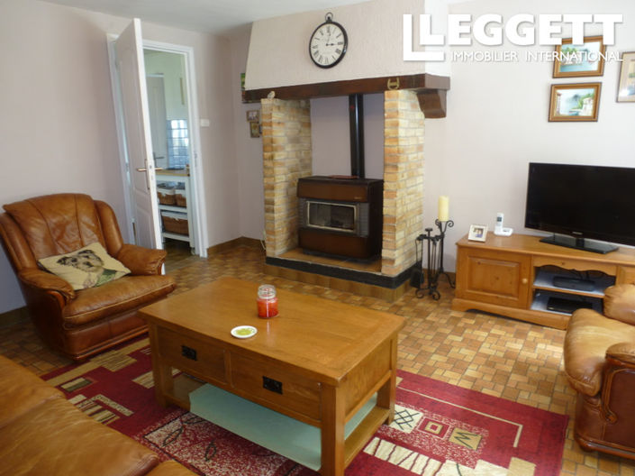 Image No.7-2 Bed House for sale