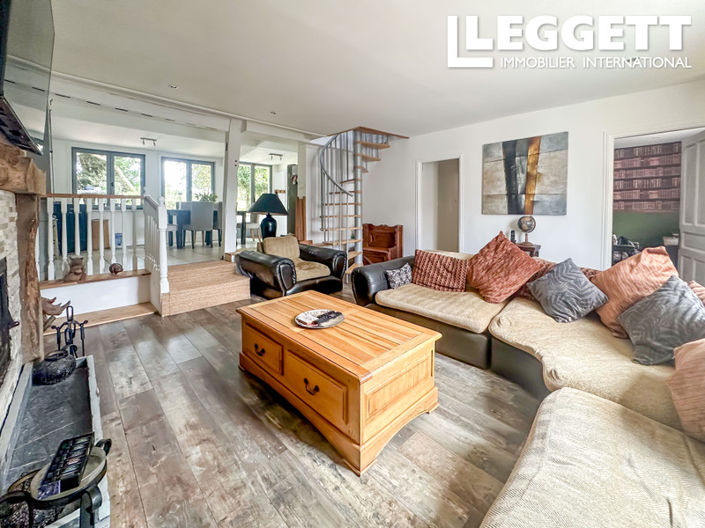 Image No.5-11 Bed House for sale