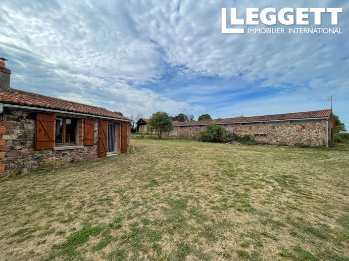 Image No.10-7 Bed House for sale