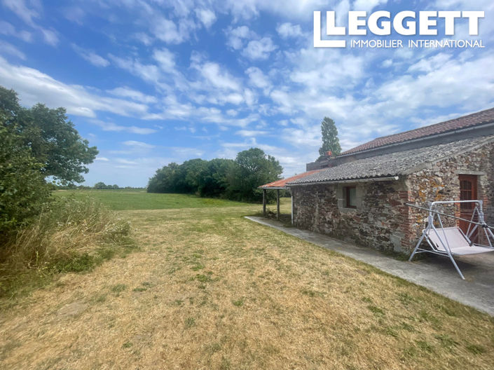 Image No.8-7 Bed House for sale