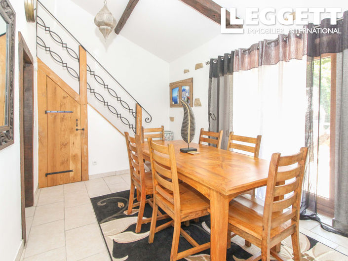 Image No.4-2 Bed House for sale