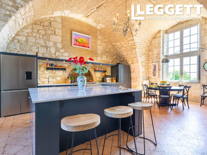 Image No.2-4 Bed Chateaux for sale