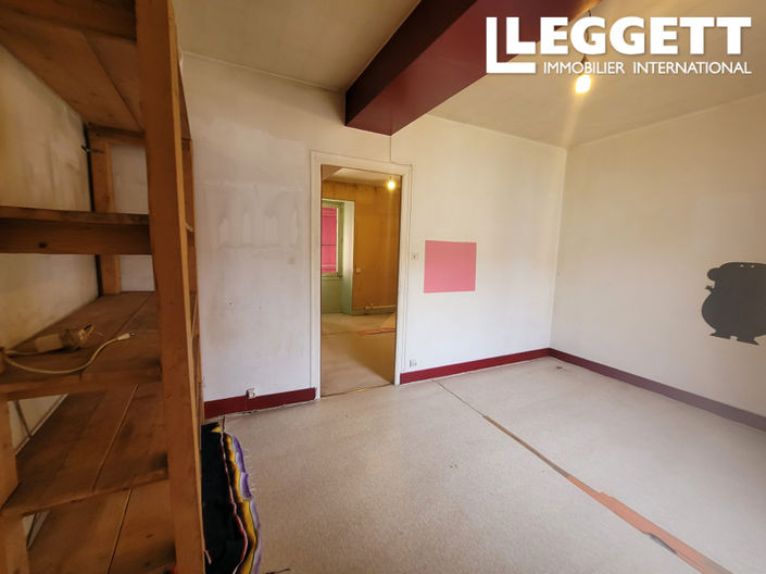 Image No.6-3 Bed House for sale