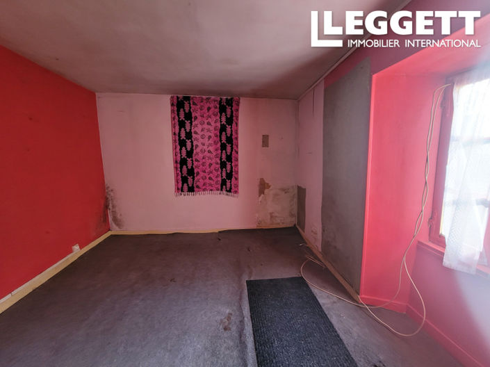 Image No.8-3 Bed House for sale