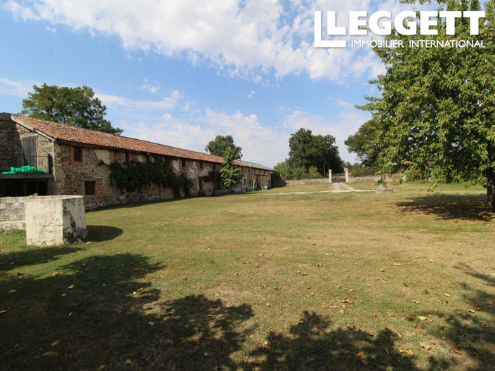 Image No.1-6 Bed House for sale